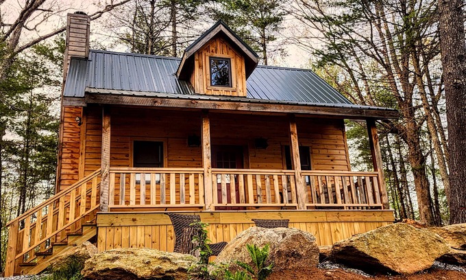 Marshall House | Luxury Mountain View Cabin Near Asheville, NC