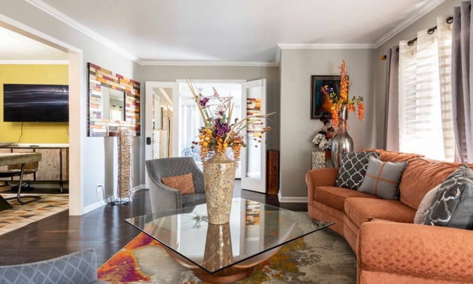 Buechel House | Luxury Newly Remodeled House w/ lrg deck and fenced yard