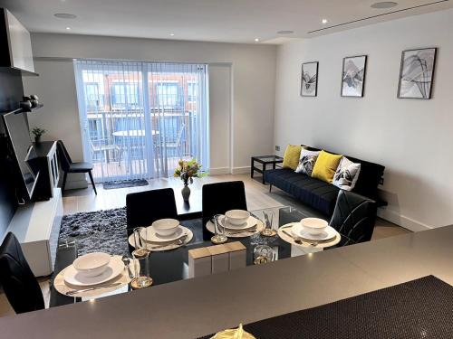 Whittington Apartment | Luxury North London Haven