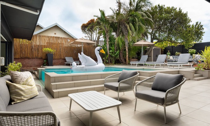 Milnerton Apartment | Luxury Oasis, Lifestyle Villa, Pool & Gym