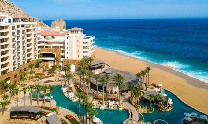 Marina Hotel | Luxury ocean front studio in 5 diamond resort