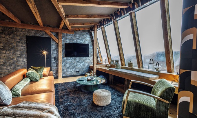 Stade Apartment | Luxury penthouse above the fish market