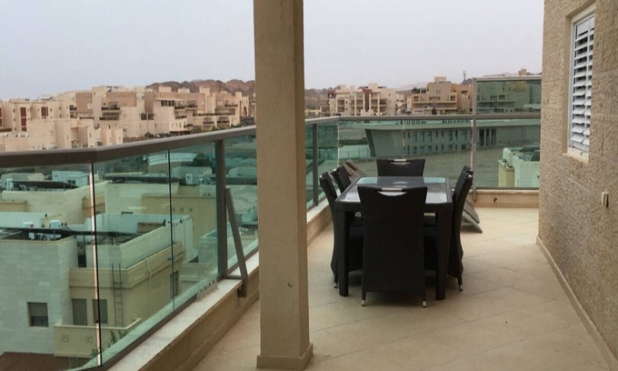 Eilat House | Luxury Penthouse with Sea View & Jacuzzi