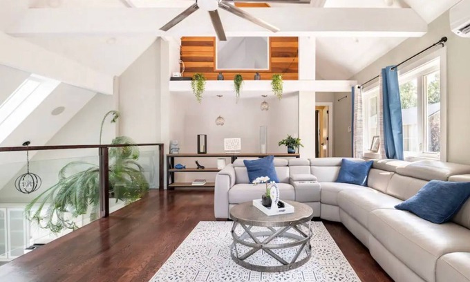 Leesburg House | Luxury Private Estate Mins to Winery/Brewery