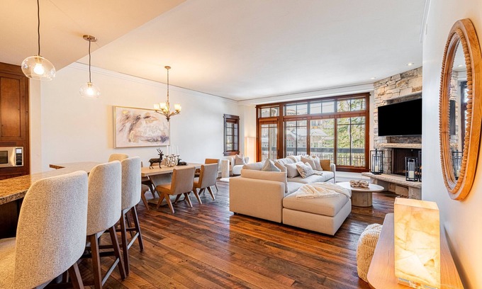 Empire Pass Condo | Luxury Resort Living, Private Hot tub with 2 Master BD