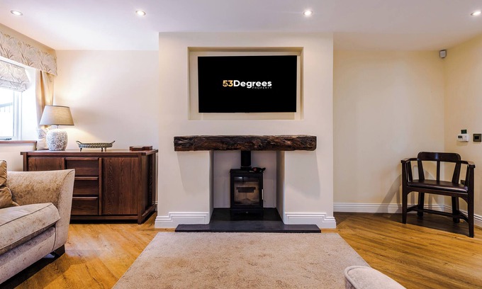 Beeston Cottage | Luxury Retreat in Beeston | 53 Degrees Property | Countryside - Sleeps 6