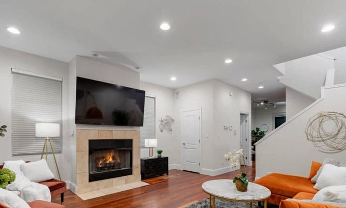 Wicker Park House | Luxury Retreat with Home Theater