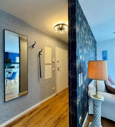 Schwarzlackenau Apartment | Luxury Rooftop Long-Term Apartment