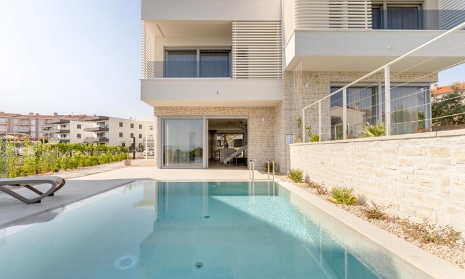 Krk Villa | Luxury semidetached villa Smokva 1 - near the center and sea - by TRAVELER tourist agency Krk