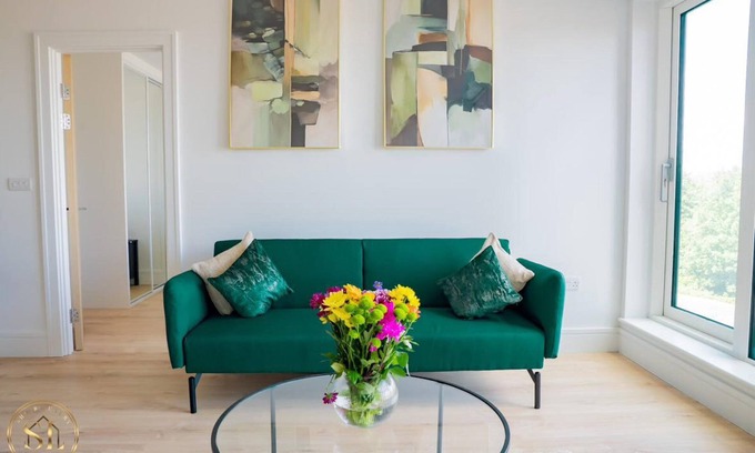 Coombe Hill Apartment | Luxury serviced apartment in heart of Wimbledon