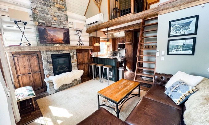 Whitefish Cabin | Luxury Ski In/Ski Out Log Cabin w/Private Hot Tub. Sleeps 6!