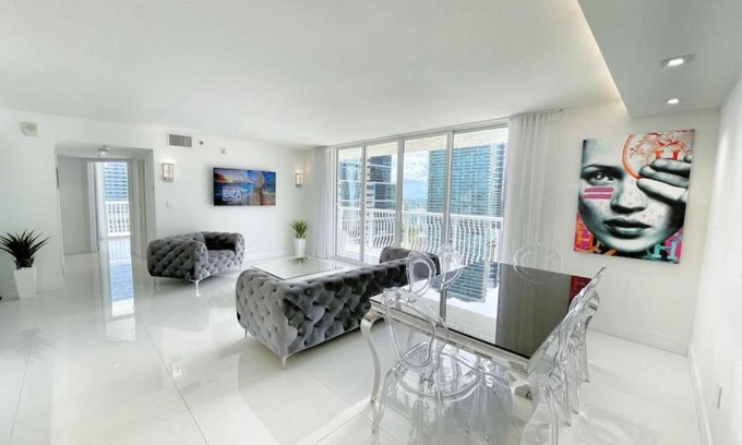 Brickell House | Luxury Sky Villa with City and Ocean Views