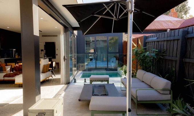 Seddon House | Luxury Smart Home Stay in Seddon w/Private Pool