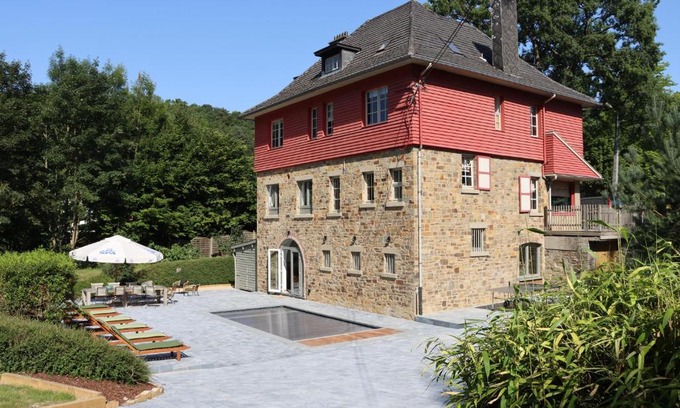Sart-lez-Spa Villa | Luxury Spa Gîtes - Luxury Chalet Warfaaz