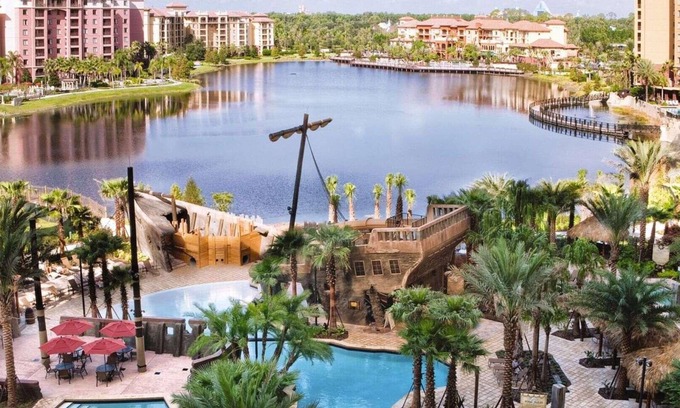 Lake Buena Vista Resort | Luxury, Space, and Non-Stop Fun Near Disney World- Wyn. Bonnet Creek- 4 Bd. Pres