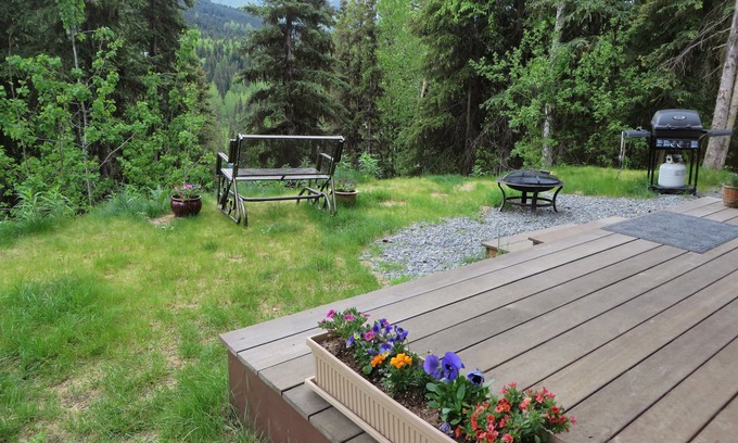 Cooper Landing Apartment | Luxury Space with Wilderness Views