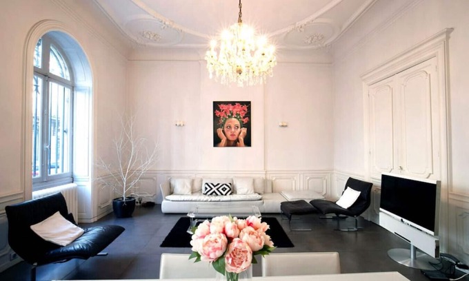 Saint Seurin - Fondaudege Apartment | Luxury, spacious, patio, near public gardens