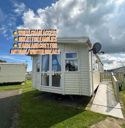 Rhyl Resort | Luxury static caravan, 6 berth, Marine Holiday Park, Rhyl, Wales