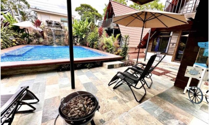 La Fortuna Ski Chalet | Luxury Stay at Jacen Chalet w/ view of Volcano Arenal