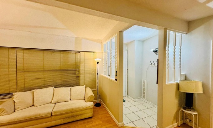 Surrey House | Luxury Stay With Modern Amenities at Surrey Central.