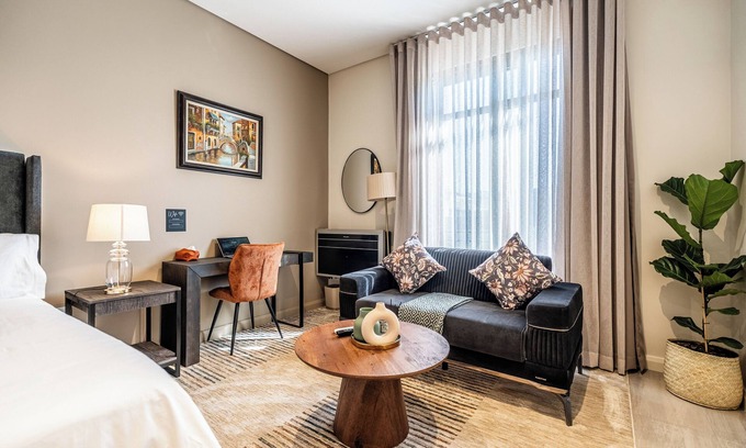 Menlyn Apartment | Luxury Studio Apartment in Menlyn Maine, free parking, 24/7 concierge - 137