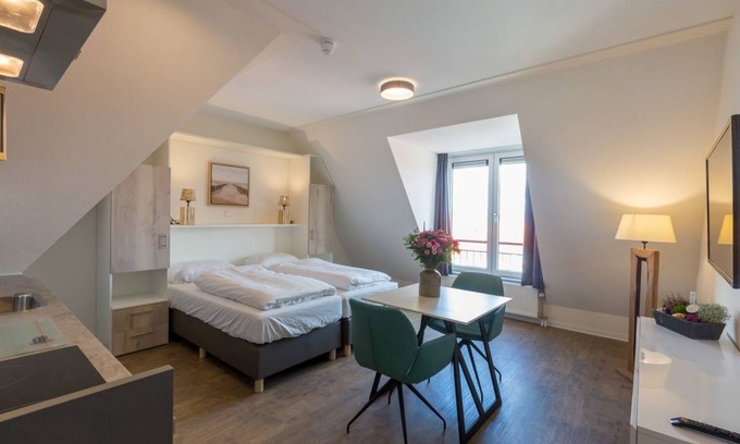 Zoutelande Apartment | Luxury studio for 2 people (pet allowed) Zoutelande