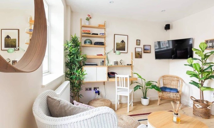 South Richmond Apartment | Luxury Studio in Richmond Heart
