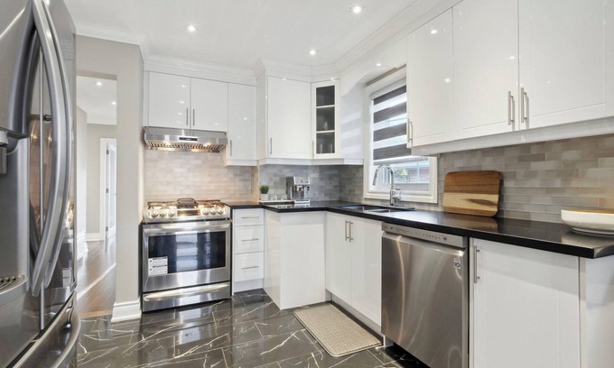 Golfdale Gardens House | Luxury Suite Scarborough