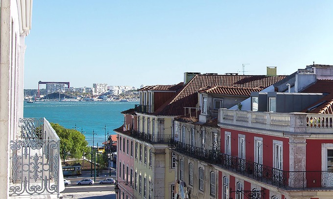 Chiado Apartment | Luxury T.M. Flat with a View