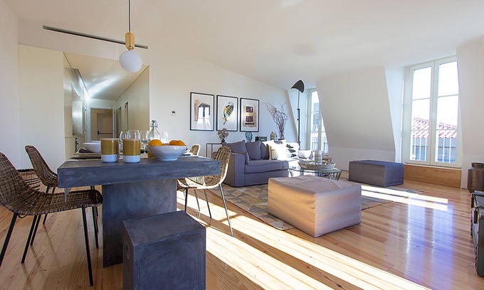 Chiado Apartment | Luxury T.M. Penthouse with a View