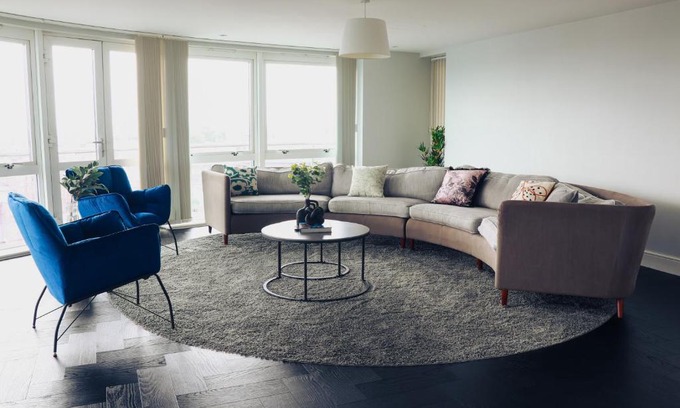 Nottingham City Centre Apartment | Luxury Three-Bedroom Penthouse- By Resify