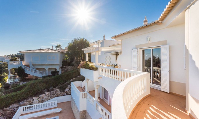 Budens Villa | Luxury three-bedroom villa with large pool and stunning view