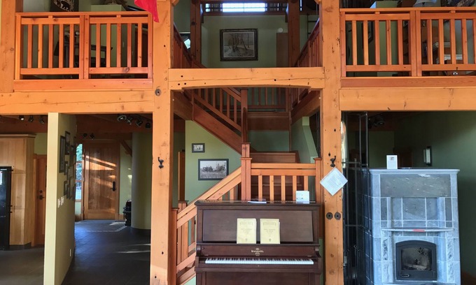 East Kootenay Ski Chalet | Luxury Timber Frame Chalet, Fernie Alpine Resort, Ski in/Out