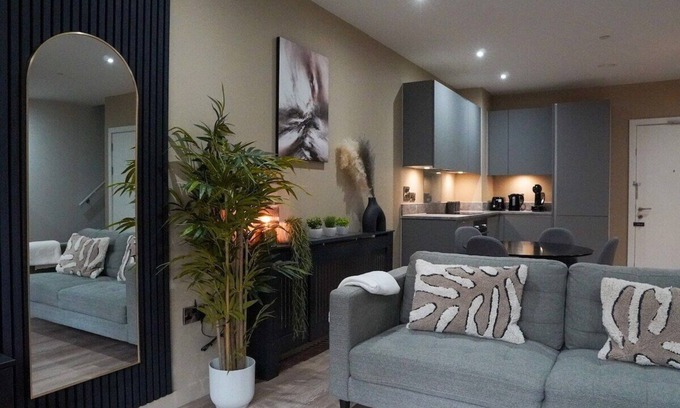 Manchester City Centre House | Luxury Townhouse In Central Manchester