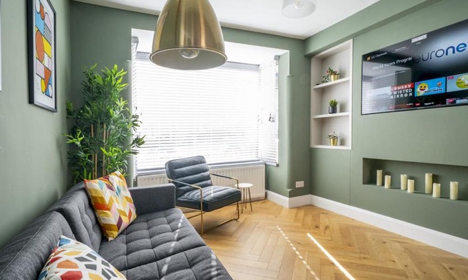 Belfast House | Luxury Townhouse 2BR Belfast's Best Area