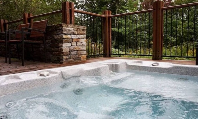 Mont-Tremblant Ski Chalet | Luxury Tremblant Chalet - Ski-in/Ski-out Panache