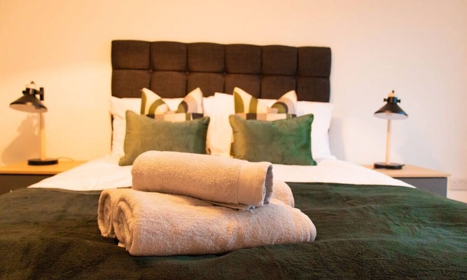 George Green Apartment | ***LUXURY TWO BEDROOM LONDON APARTMENT***