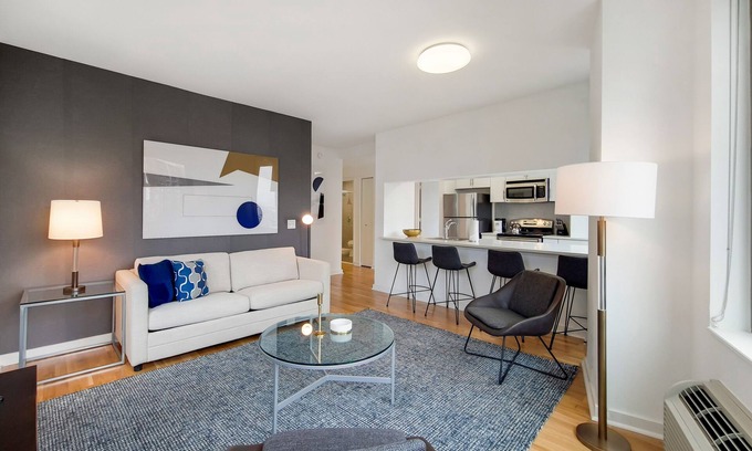 Exchange Place North Apartment | Luxury Two Bedroom Apartment In Jersey City