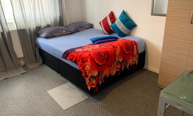 Barking Apartment | Luxury Ultra super Bedroom near the Barking Rail station in London