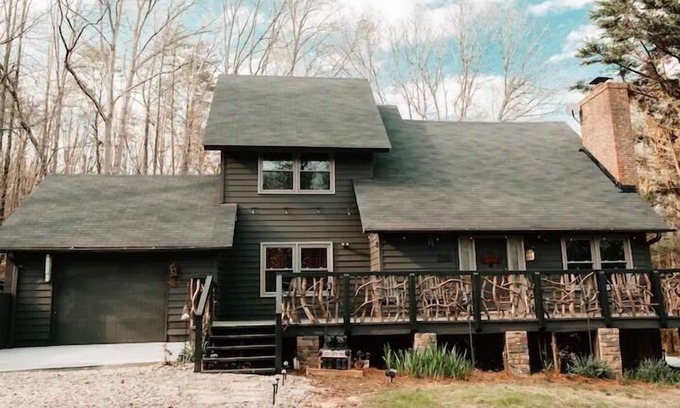 Pickens Cabin | Luxury Vacation Mountain Home