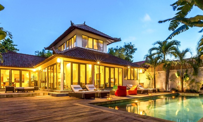 Laksmana Villa | LUXURY Villa 3BR Kudeta BEACH, 400m to the Beach, SEMINYAK CENTER,300 meter