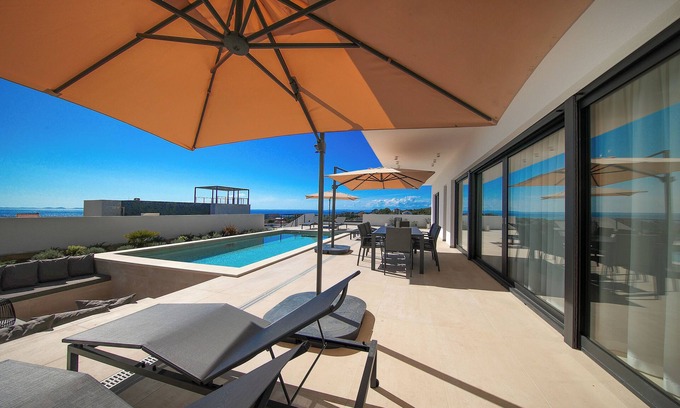 Jakisnica Villa | Luxury Villa del Sol