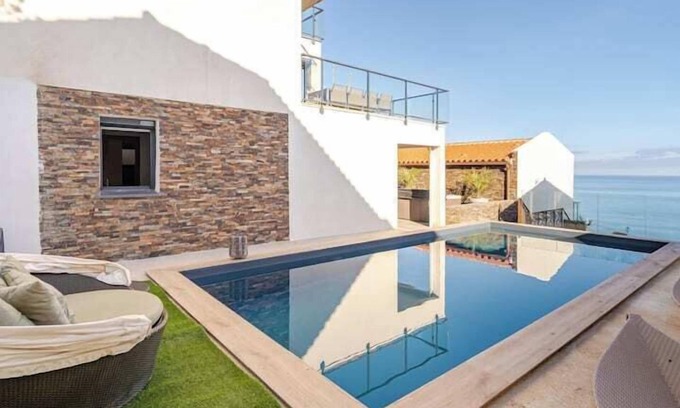 Cerbere Villa | Luxury villa facing the sea: swimming pool and Spa and elevator. Kayak paddle.