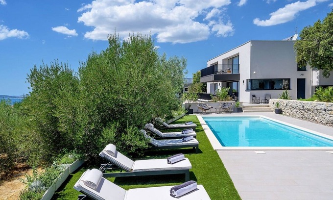 Kastel Kambelovac Villa | Luxury Villa Yara with a Private Pool, Gym, Sauna, and Sea View