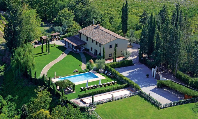 San Gimignano Villa | LUXURY VILLA IRIS , 6 rooms with bathrooms, swimming pool, spa, sauna.