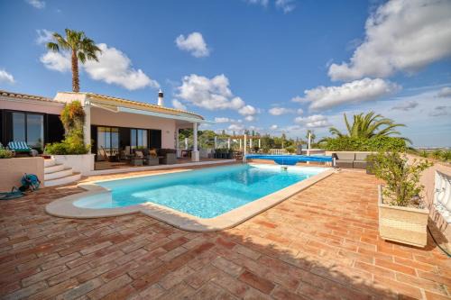 Funchal House | Luxury Villa Lge Pool Hot Tub Beach
