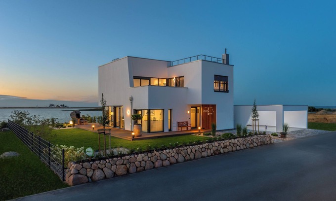 Olpenitz House | Luxury villa "Lighthouse" on the waterfront with garden, roof terrace, sauna and sea view