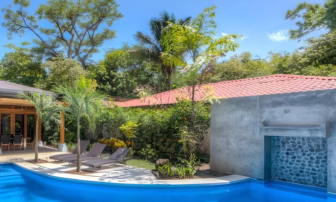 Playa Guiones Villa | LUXURY VILLA LOLA 1 CLOSE TO THE BEACH