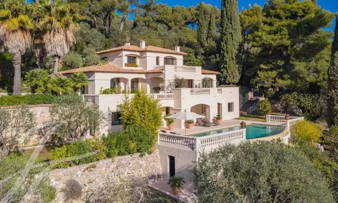 Gairaut Villa | Luxury Villa Panoramic Sea View