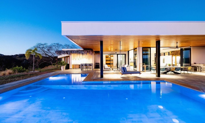 Matapalo Villa | Luxury Villa, Stunning Views! Sleeps 8